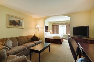 Days Hotel & Suites - Lloydminster