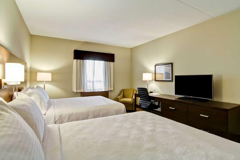 Hotel London Airport Inn & Suites