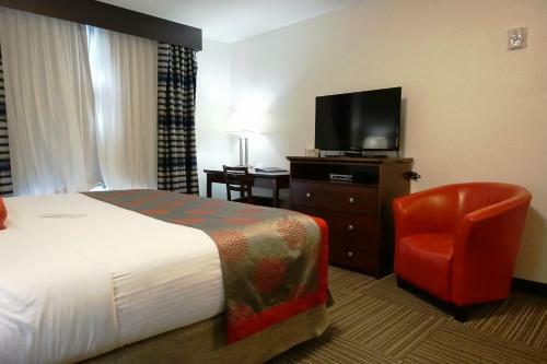 Hotel Ramada By Wyndham Moose Jaw