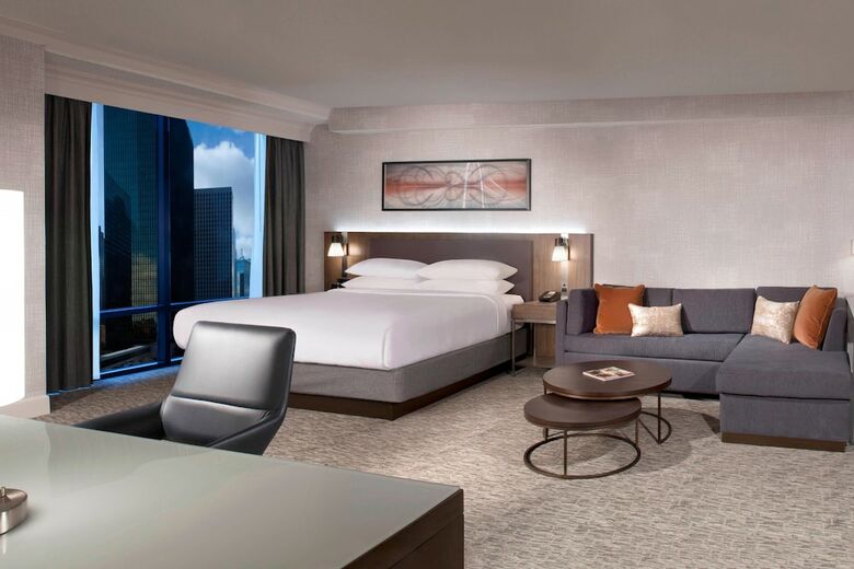 Hotel Dallas Marriott Downtown