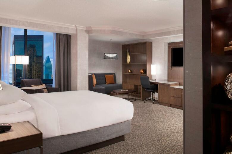Hotel Dallas Marriott Downtown