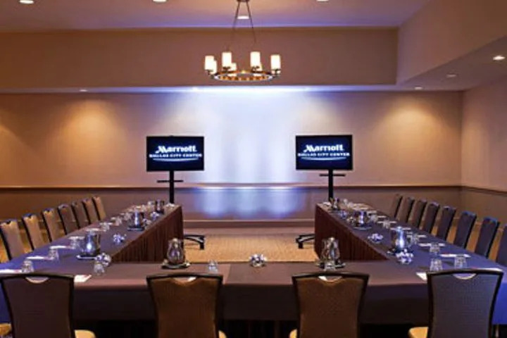 Hotel Dallas Marriott Downtown