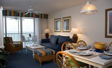 Hotel Pink Shell Beach Resort & Spa