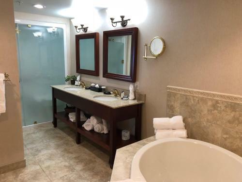 Hotel Chateau Saint John Trademark Collection By Wyndham