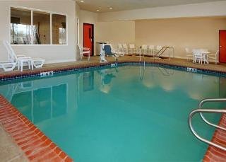 Hotel Comfort Inn & Suites Galt - Lodi North