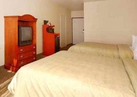 Hotel Comfort Inn & Suites Galt - Lodi North