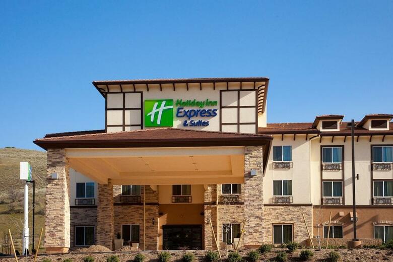 Holiday Inn Express Hotel & Suites Frazier Park