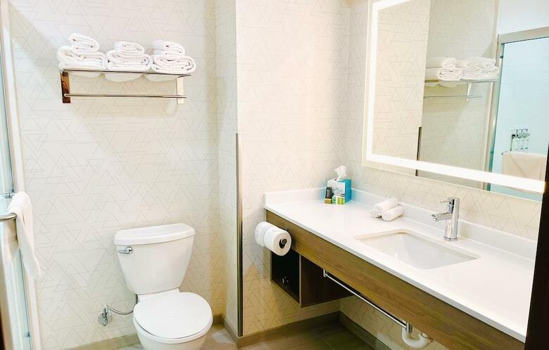 Holiday Inn Express Hotel & Suites Frazier Park
