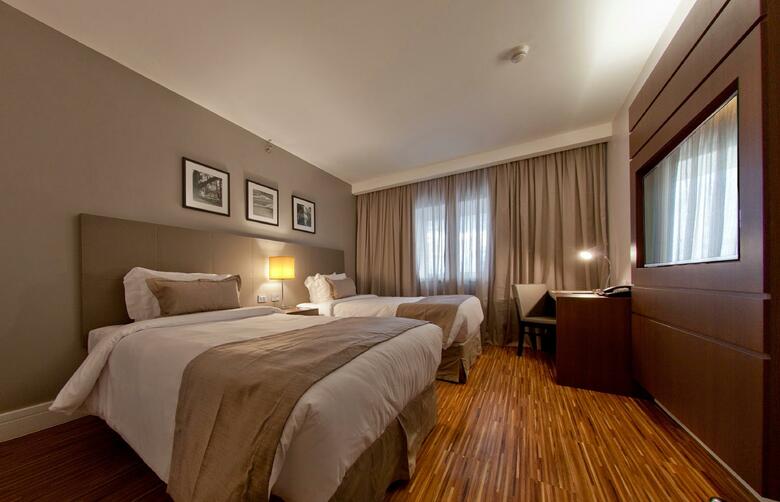 Hotel Golden Tulip Colinas