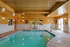 Hotel Comfort Suites Redding - Shasta Lake