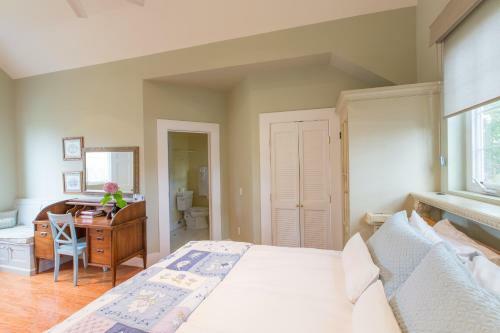 Bed & Breakfast Ambrose Bierce House