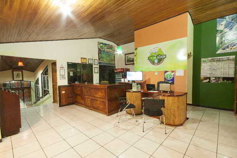 Hotel Green Lagoon Falls Park Lodge
