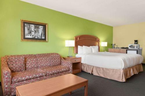 Hotel Days Inn & Suites - Thompson