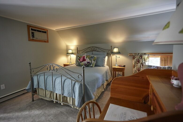 Hostal Victoria's Historic Inn