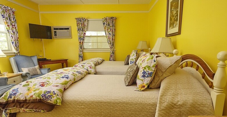 Hostal Victoria's Historic Inn