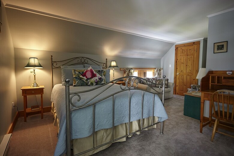 Hostal Victoria's Historic Inn