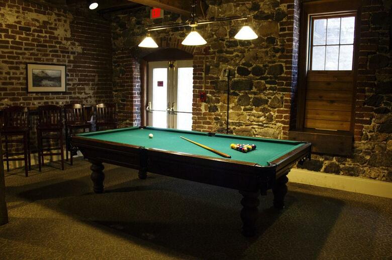 Hotel River Street Inn