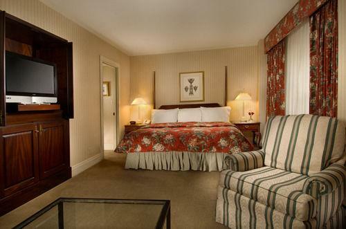 Mayflower Park Hotel