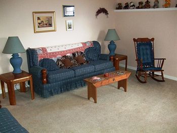 Hotel Paradise Hills Resort & Spa