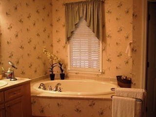 Hotel Paradise Hills Resort & Spa