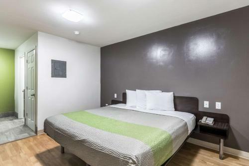 Motel Savannah Suites Savannah