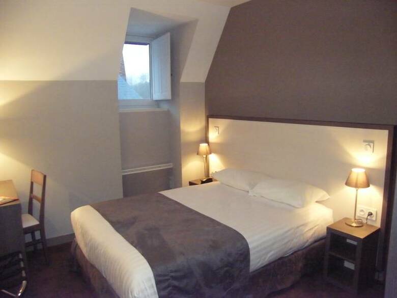 Hotel Logis Le Puits Dor�