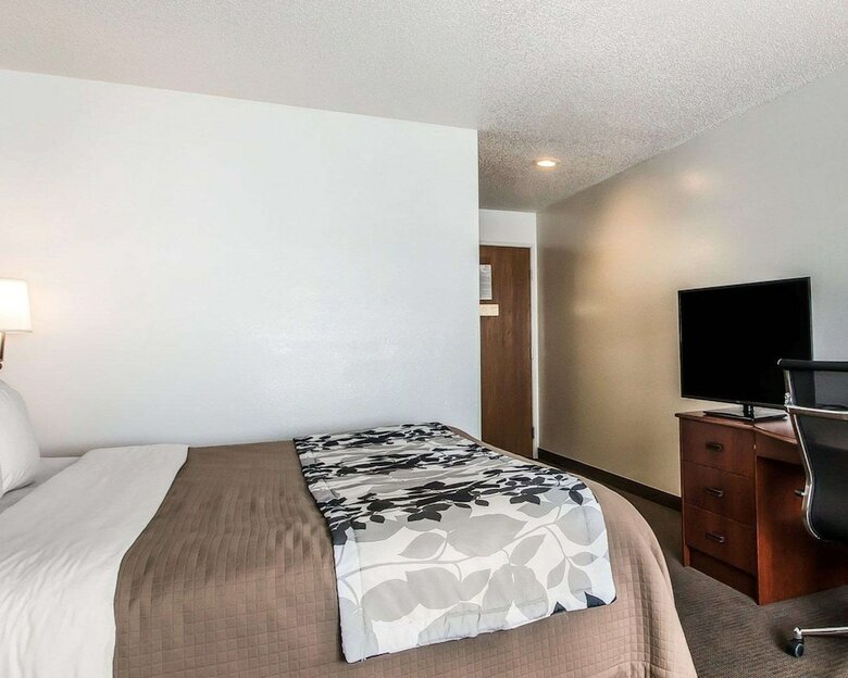 Hotel Sleep Inn & Suites