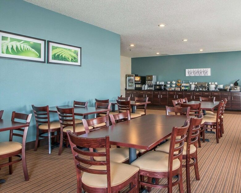 Hotel Sleep Inn & Suites