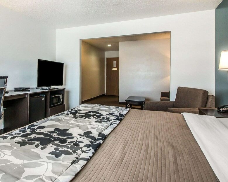 Hotel Sleep Inn & Suites