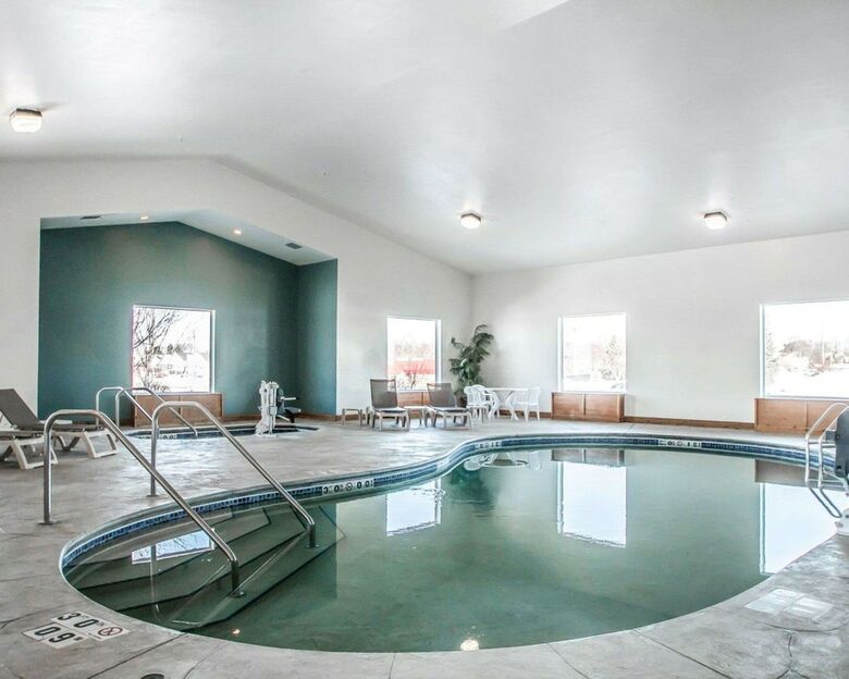 Hotel Sleep Inn & Suites