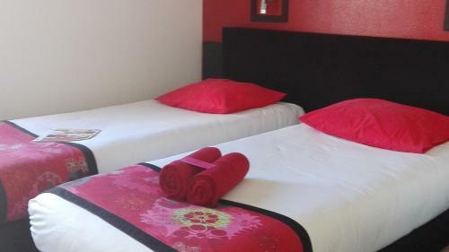 Hotel Kyriad Direct Saintes (ex Balladins)