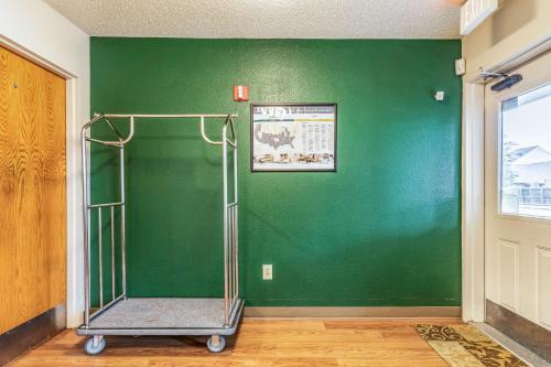 Motel Hometowne Studios Baton Rouge - Sherwood Forest