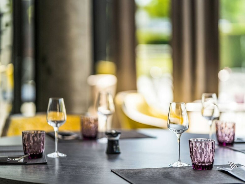 Novotel Orl�ans Charbonni�re Hotel