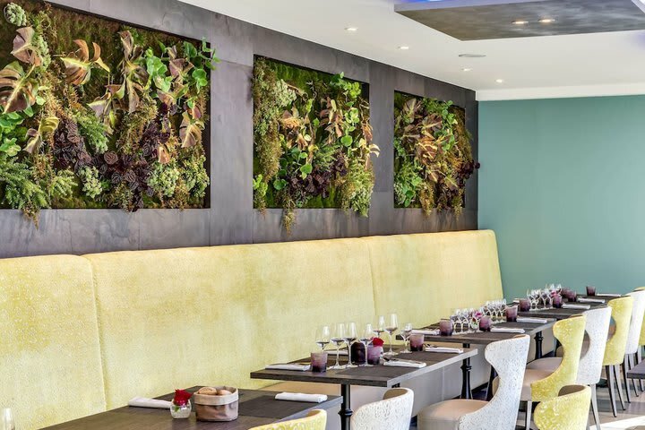 Novotel Orl�ans Charbonni�re Hotel