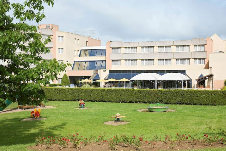 Novotel Orl�ans Charbonni�re Hotel
