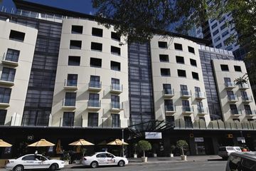 Hotel Mantra Hindmarsh Square