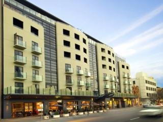 Hotel Mantra Hindmarsh Square