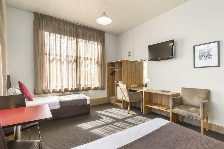 Hotel Adelaide Paringa