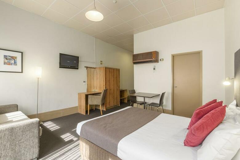 Hotel Adelaide Paringa
