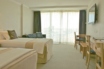 Hotel Astor Metropole (torre)