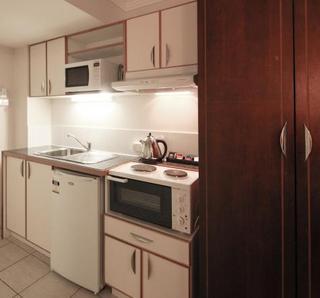Hotel Astor Metropole (torre)