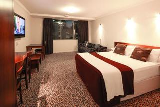 Hotel Astor Metropole (torre)