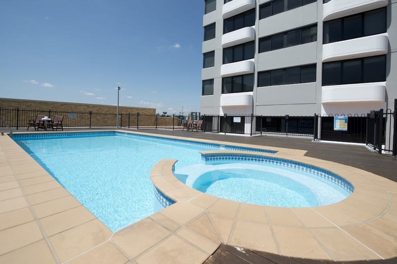 Hotel Park Regis North Quay