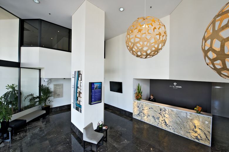 Hotel Park Regis North Quay