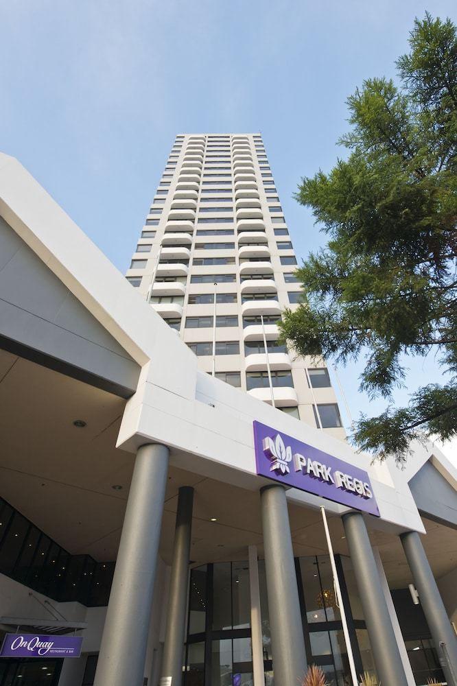 Hotel Park Regis North Quay