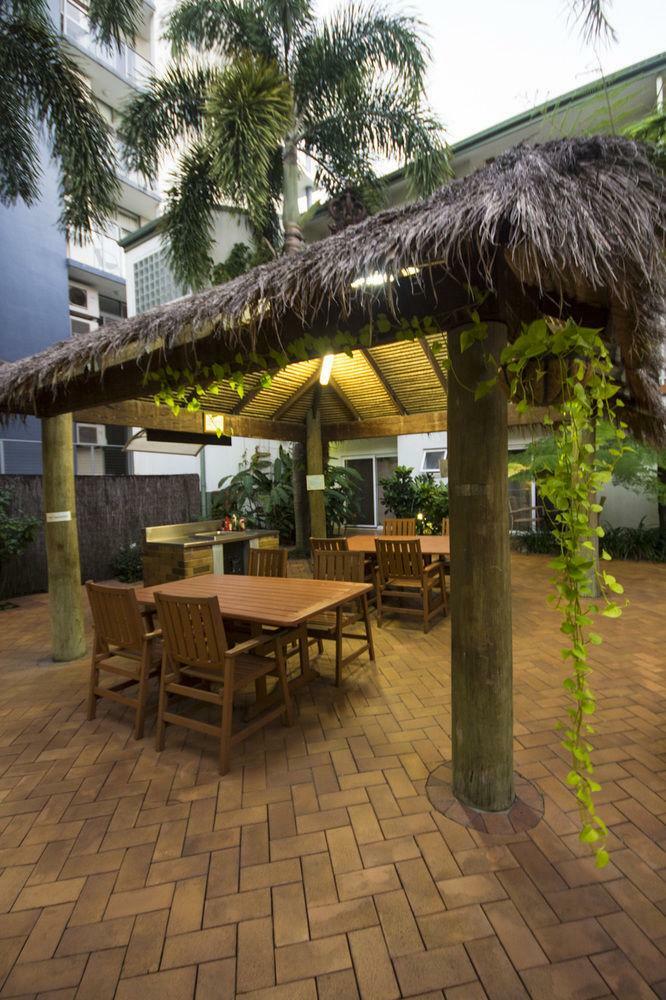 Hotel Coral Tree Inn