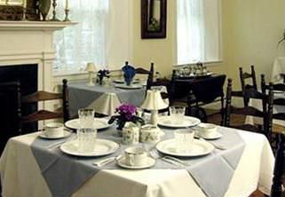 Bed & Breakfast Federal House Inn
