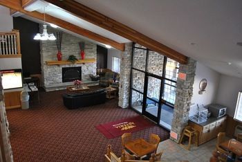 Posada Asteria Inn & Suites