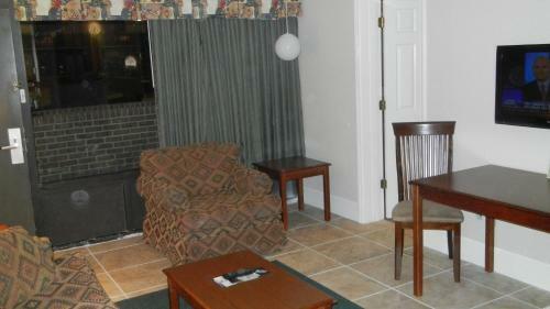 Motel Diamondhead Inn & Suites