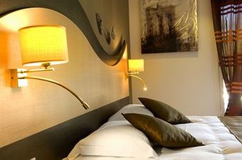 Hotel Les Bastides Du Gapeau